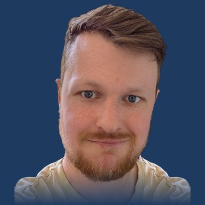 Dan Wilkinson smiling, head and shoulders